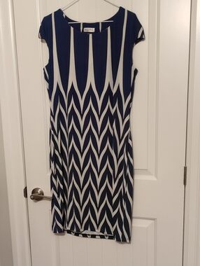 Cap Sleeve Navy and White Geometric Midi Dress